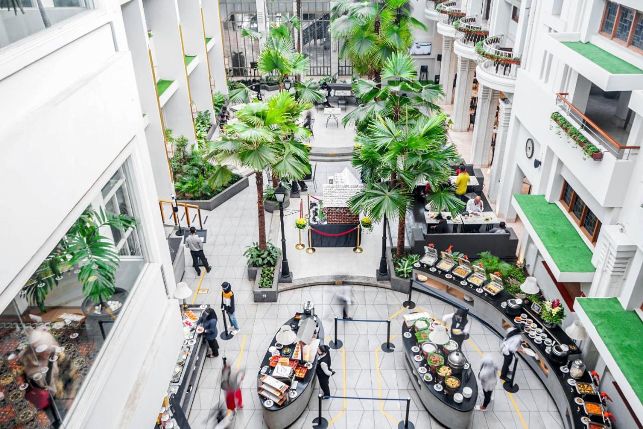 Hotel Savoy Homann Bandung Exteriér fotografie
