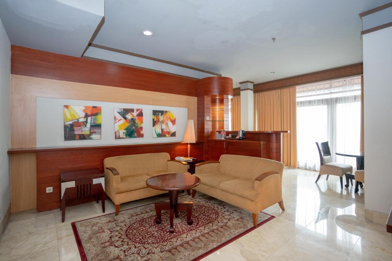 Hotel Savoy Homann Bandung Exteriér fotografie