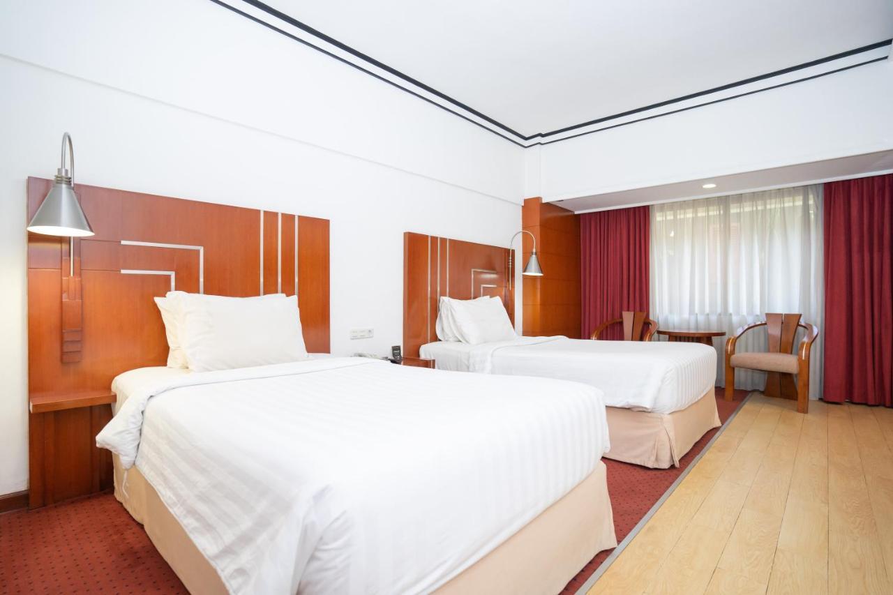 Hotel Savoy Homann Bandung Exteriér fotografie